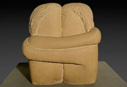 Constantin Brancusi (Hobita, Rumanía, 1876-París, 1957). El beso (Le baiser), 1907-08. Piedra, 28 x 26 x 21,5 cm. Muzeul de Art&#259;, Craiova