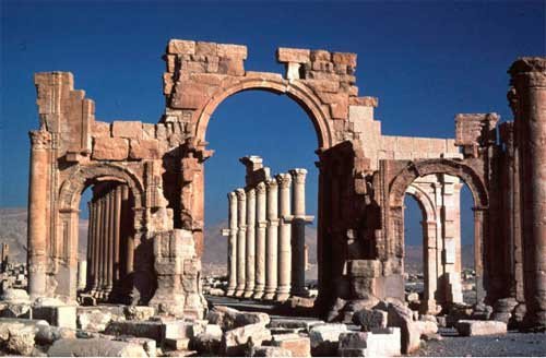 Arco triunfal de arquitectura grecorromana, en Palmyra. Imagen Degeorges, © UNESCO