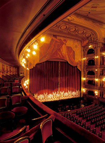 El suntuoso interior del Teatro. Turismo. Gobierno de la Ciudad de Buenos Aires