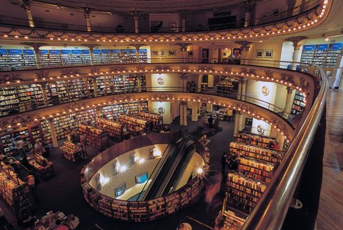 La bellísima librería Ateneo ocupa un antiguo teatro. Turismo. Gobierno de la Ciudad de Buenos Aires