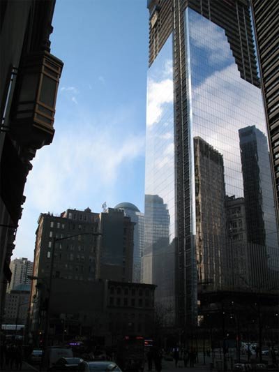 La torre más elevada de la Zona Cero, en construcción,  ya supera la altura del Empire State. Imagen de Tomás Alvarez. Guiarte.com