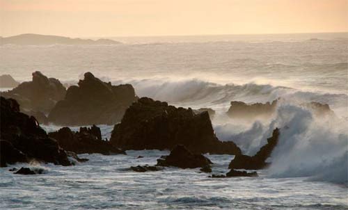 Atardecer en el Pacífico, desde la costa de California. Imagen de Ruben Alvarez. guiarte.com